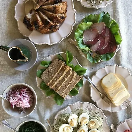 Dwor Dawidy Bed & Breakfast 3*